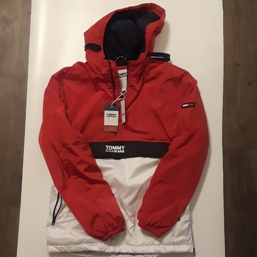 *NWT* Tommy Hilfiger Puffer jacket